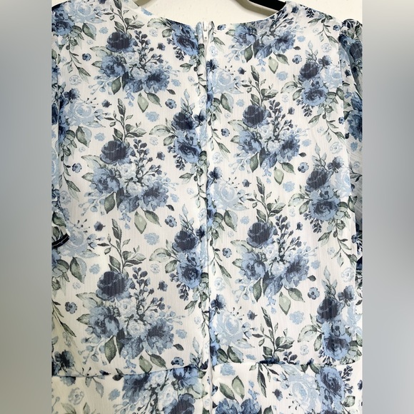 Mi Ami Francesca’s Collection Floral Dress - Picture 7 of 10